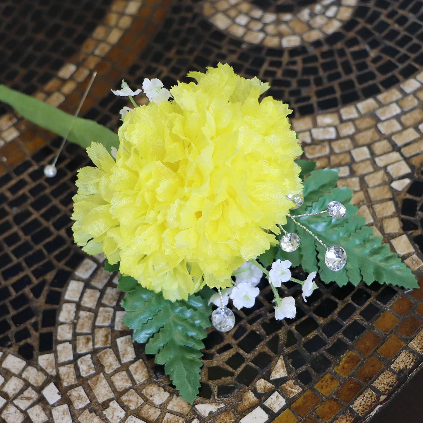 Radiant Blooms: Captivating Yellow Carnation Picks - Lifelike 7" Artificial Stem with 3.5" Flower Head for Vibrant Floral Decor