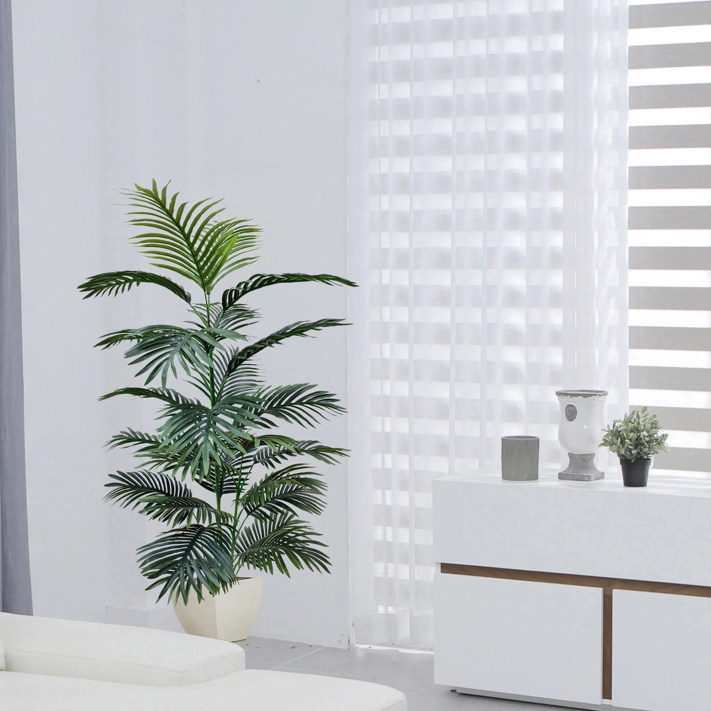 Artificial Areca Palm Tree House Plant in Black Pot 4'