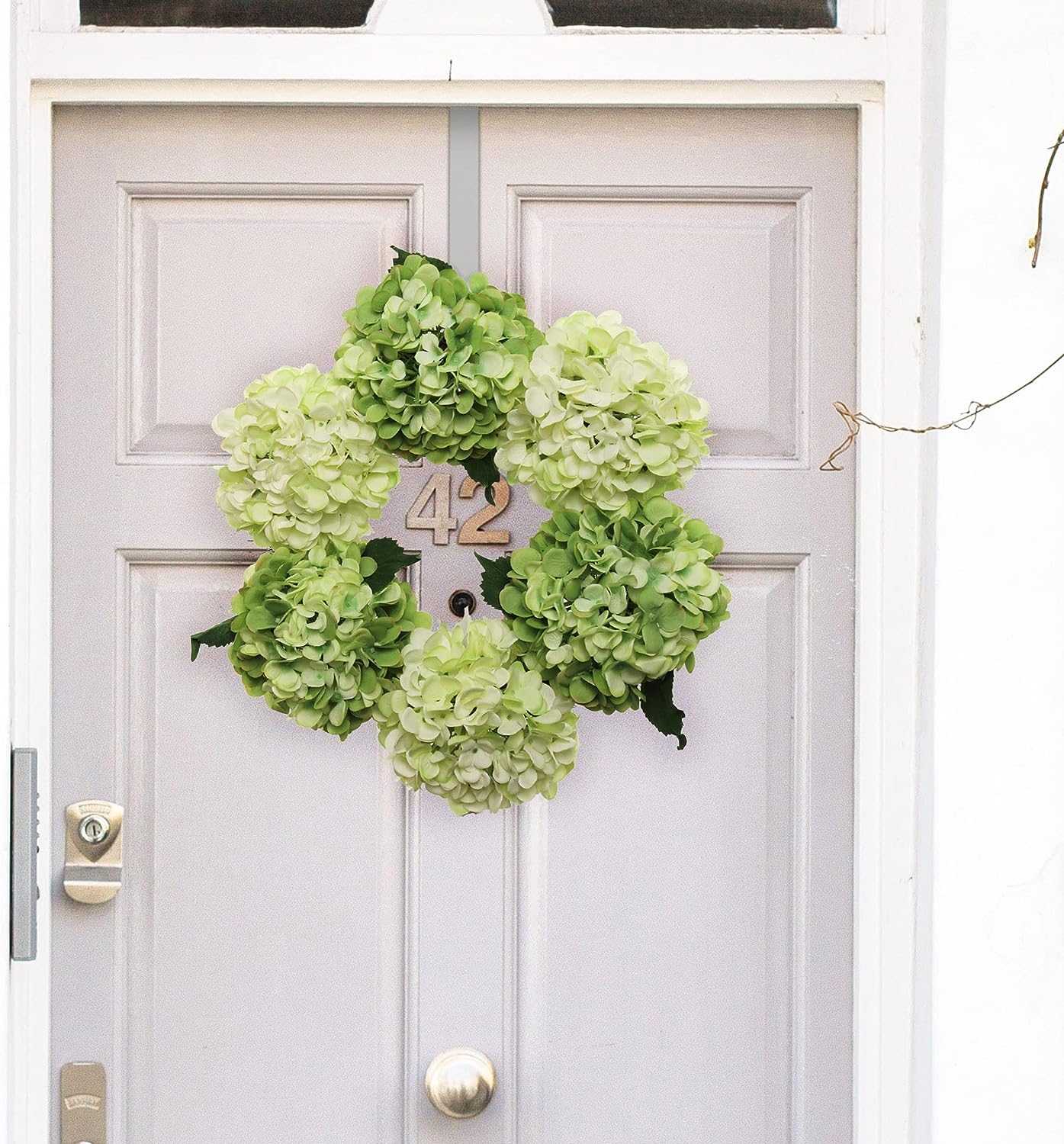 18" Handcrafted Mint & Green Hydrangea Wreath - Elegant Floral Decor for Home & Door