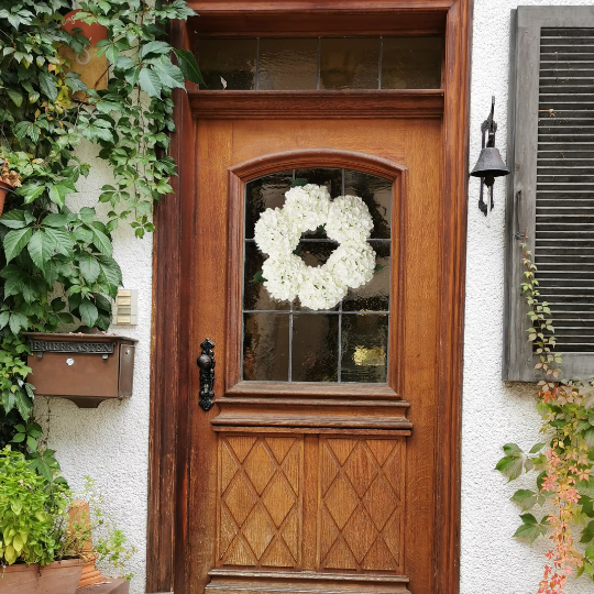 Artificial 18" White Hydrangea Wreath - Handcrafted, UV Resistant, All-Season, Indoor/Outdoor Decor, Perfect for Home, Wedding, Event