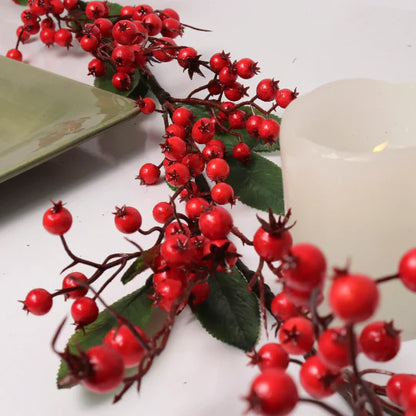 6-Foot Premium Waterproof Artificial Red Berry Garland, Durable & Lifelike Festive Decor, Perfect for Indoor & Outdoor Christmas & Holiday Decorations