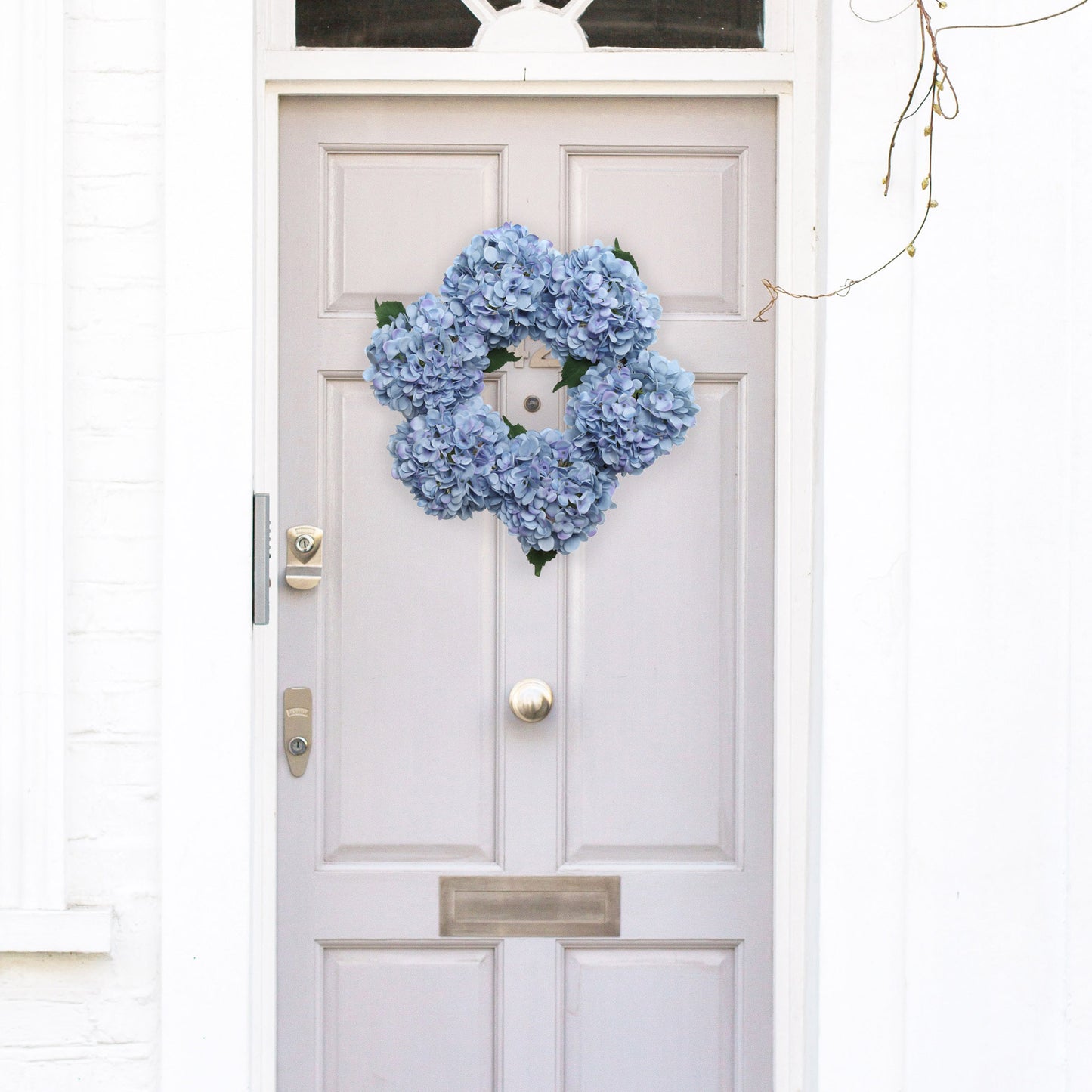 Artificial 18" Blue Hydrangea Wreath - Handcrafted, UV Resistant, All-Season, Indoor/Outdoor Decor, Perfect for Home, Wedding, Event