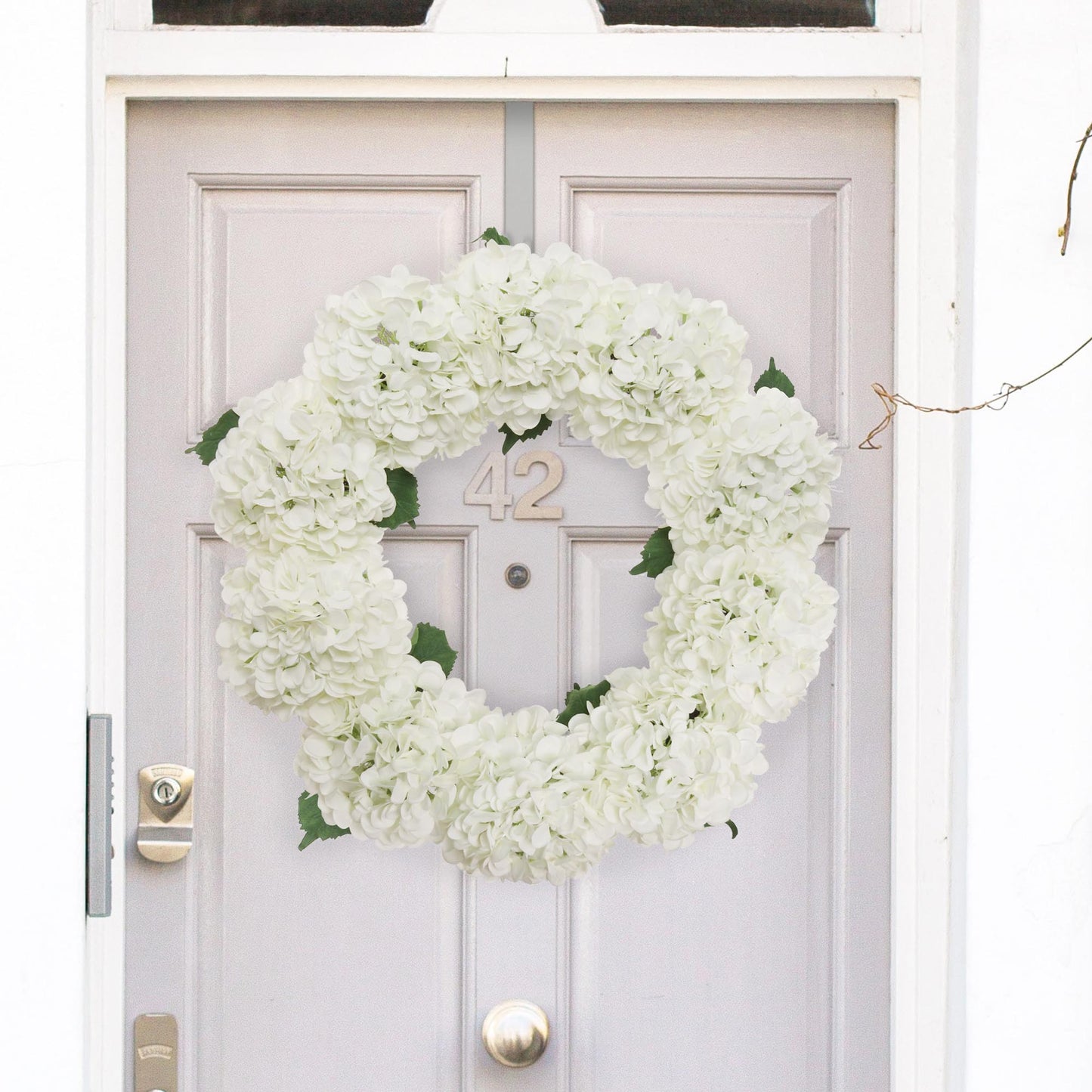 Artificial 24" White Hydrangea Wreath - Handcrafted, UV Resistant, All-Season, Indoor/Outdoor Decor, Perfect for Home, Wedding, Event